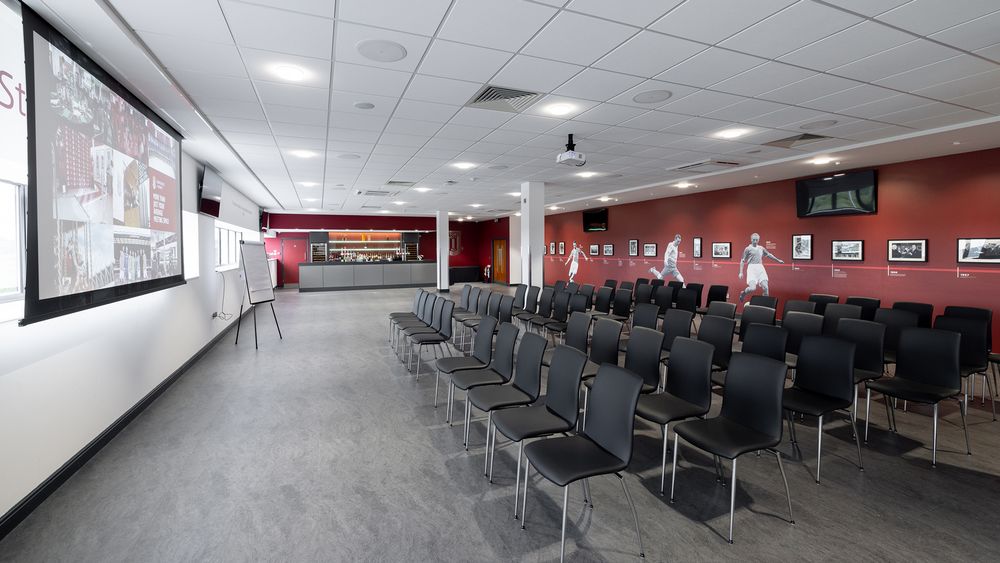 Stoke City Fc - Stanley Matthews Lounge