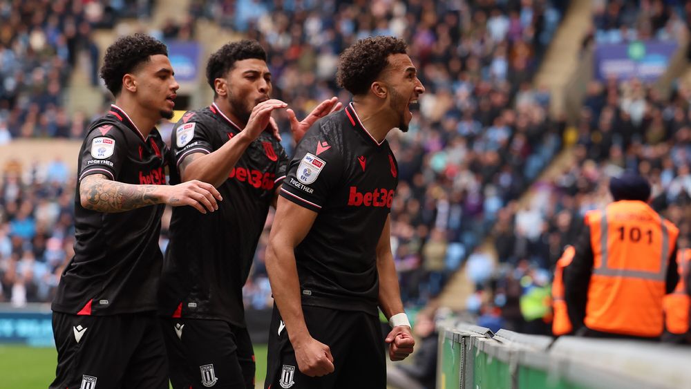 Stoke City FC - Potters Run Riot In Coventry