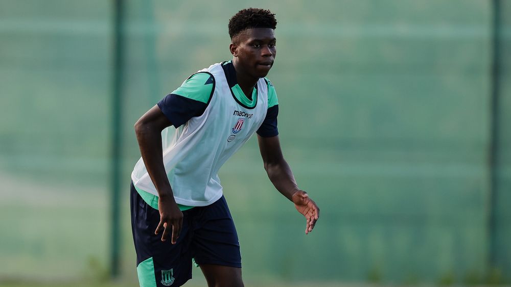 Stoke City FC - Sol Sidibe agrees first professional contract